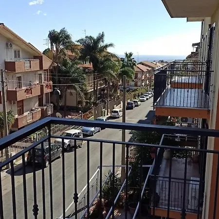 Sole Di Sicilia Piedimonte Etneo